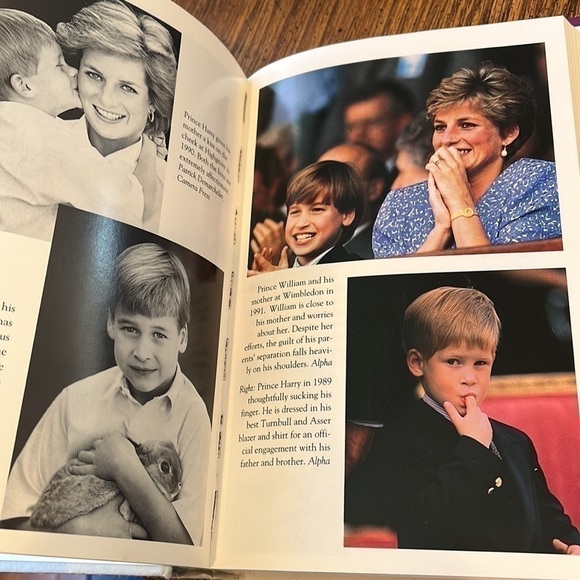 Rare hardcover “Royal Children” - Ingrid Seward and hardcover “William and Kate” - Picture 6 of 11